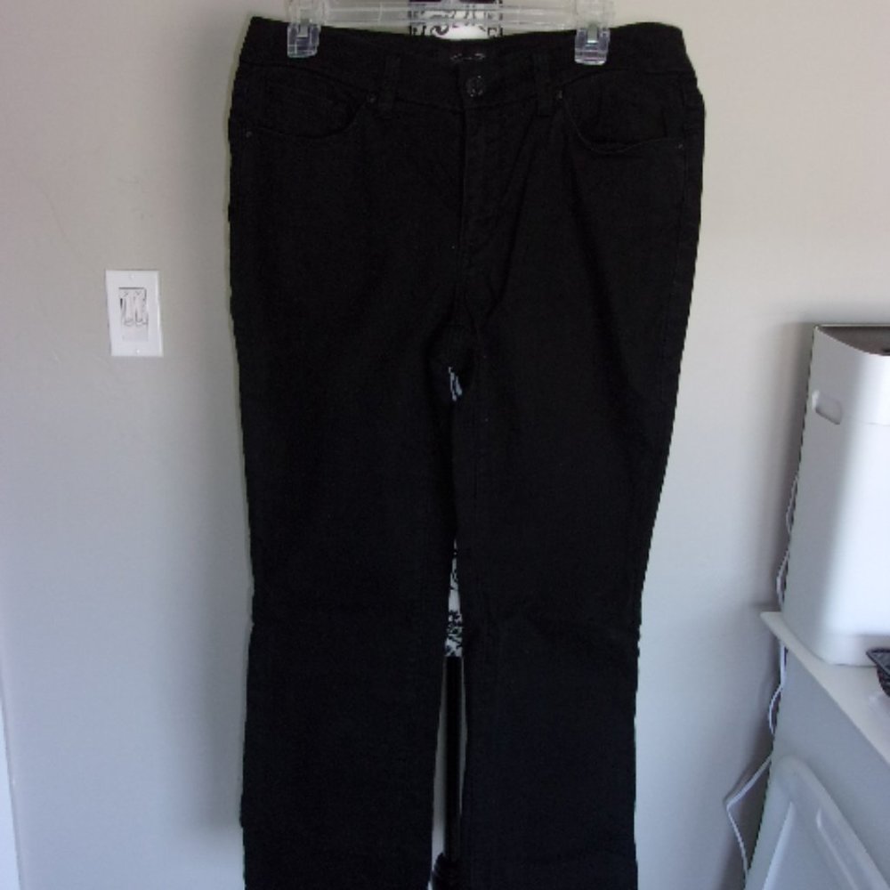 NWOT - Seven7 Jeans, Size 8, Black